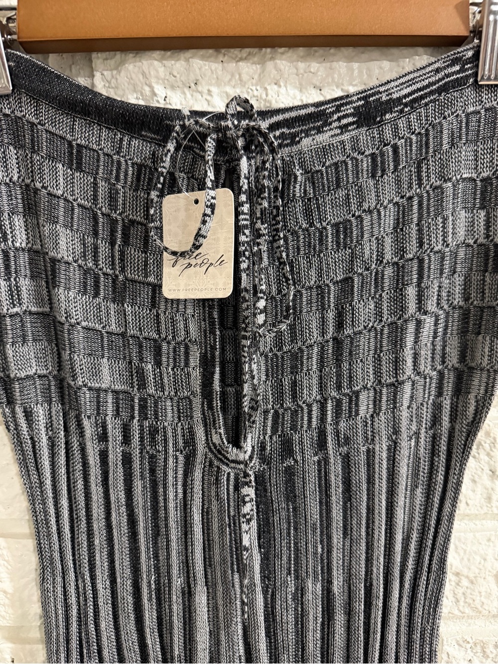 Free People Silvia Gray Sweater Strapless Pleated Midi Dress/Skirt Combo - Picture 6 of 11